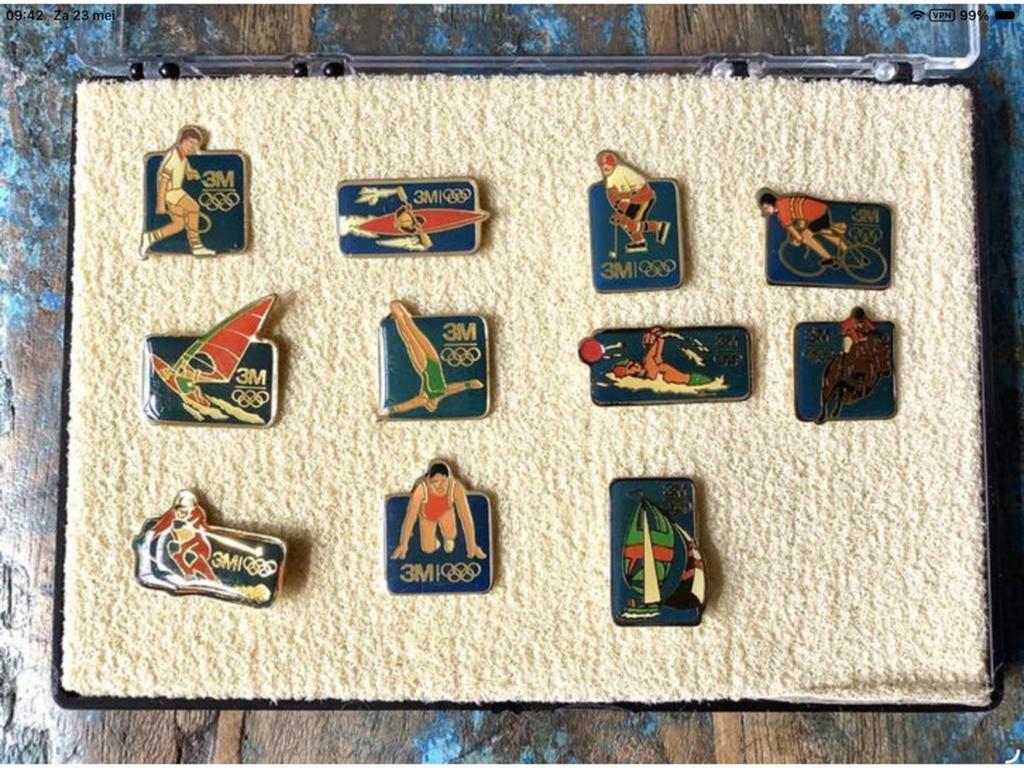 11 Speldjes Olympische Spelen 1992, in orginele doos, Verzamelen, Ophalen of Verzenden, Zo goed als nieuw, Sport