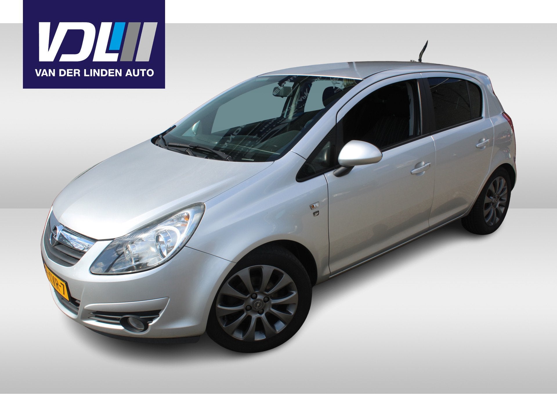 Opel Corsa 1.2-16V '111' Edition Airco l Radio l LM velgen, Auto's, Voorwielaandrijving, Euro 5, Gebruikt, 4 cilinders