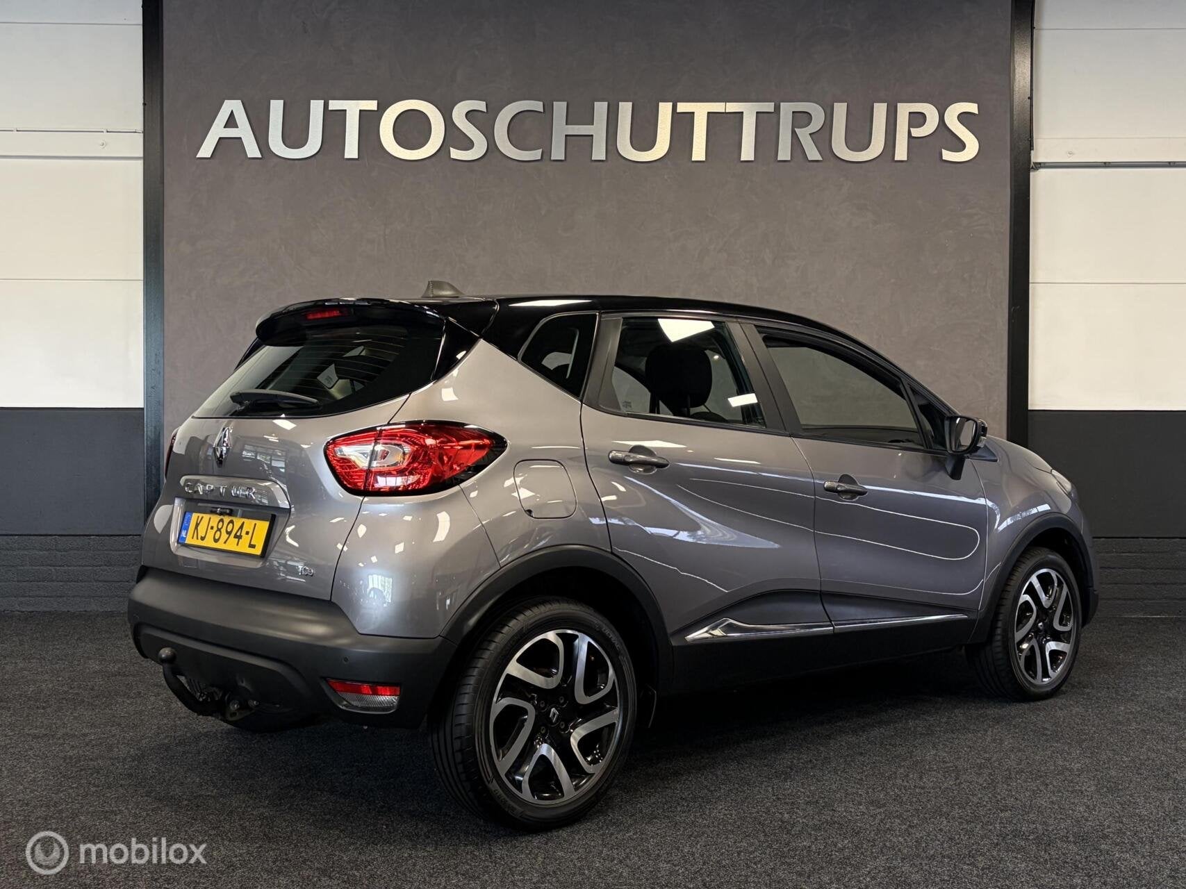 Renault Captur 0.9 TCe Expression CARPLAY / AIRCO / CRUISE /, Auto's, Voorwielaandrijving, 898 cc, Stof, Gebruikt
