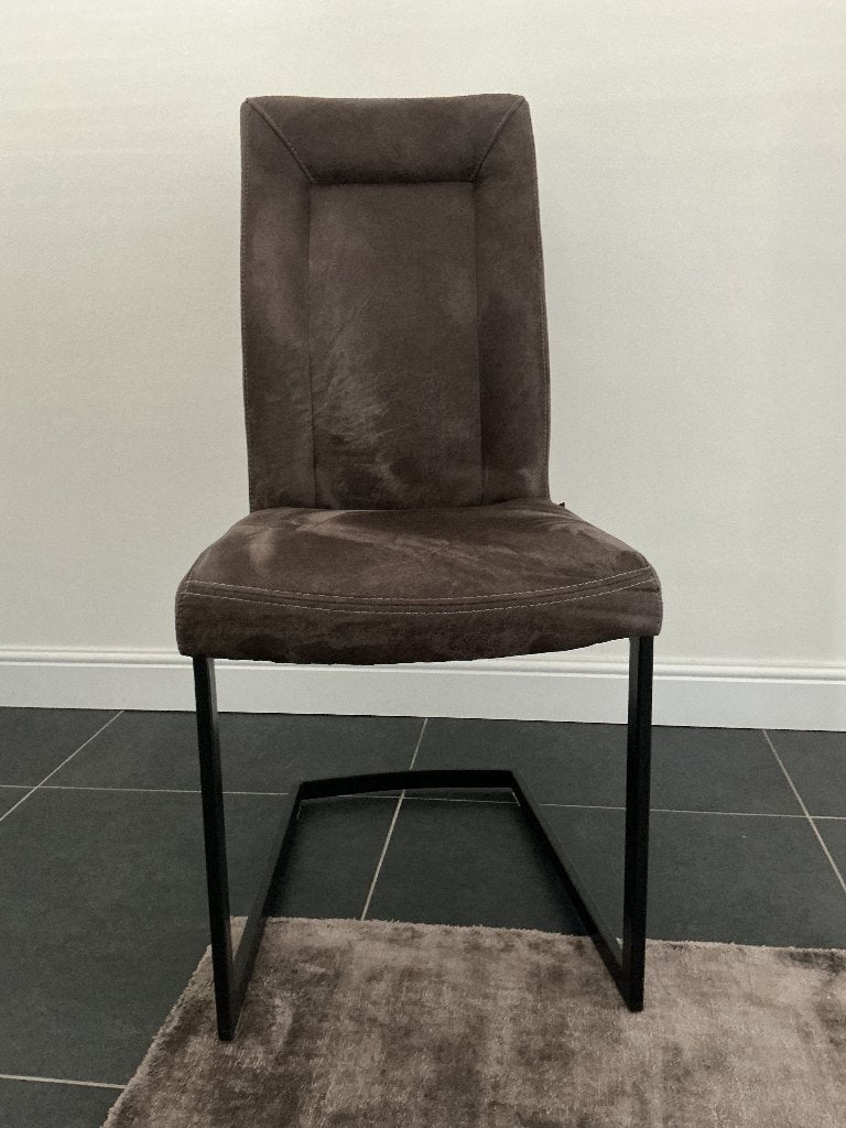 Zes eetkamerstoelen, Ophalen, Gebruikt, Bruin, Metaal