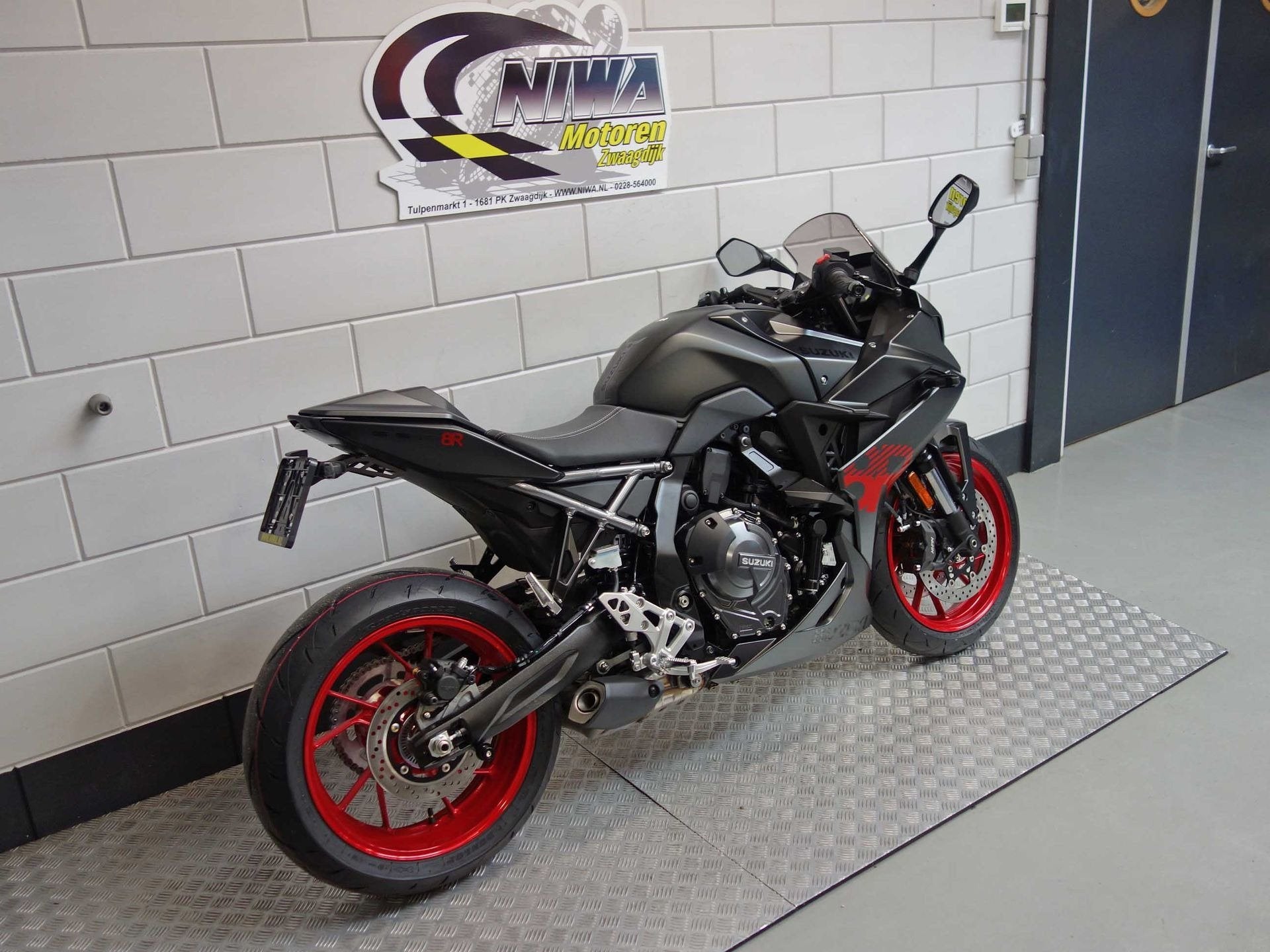 Suzuki GSX-8R, Super Sport, Meer dan 35 kW, 776 cc, Gebruikt