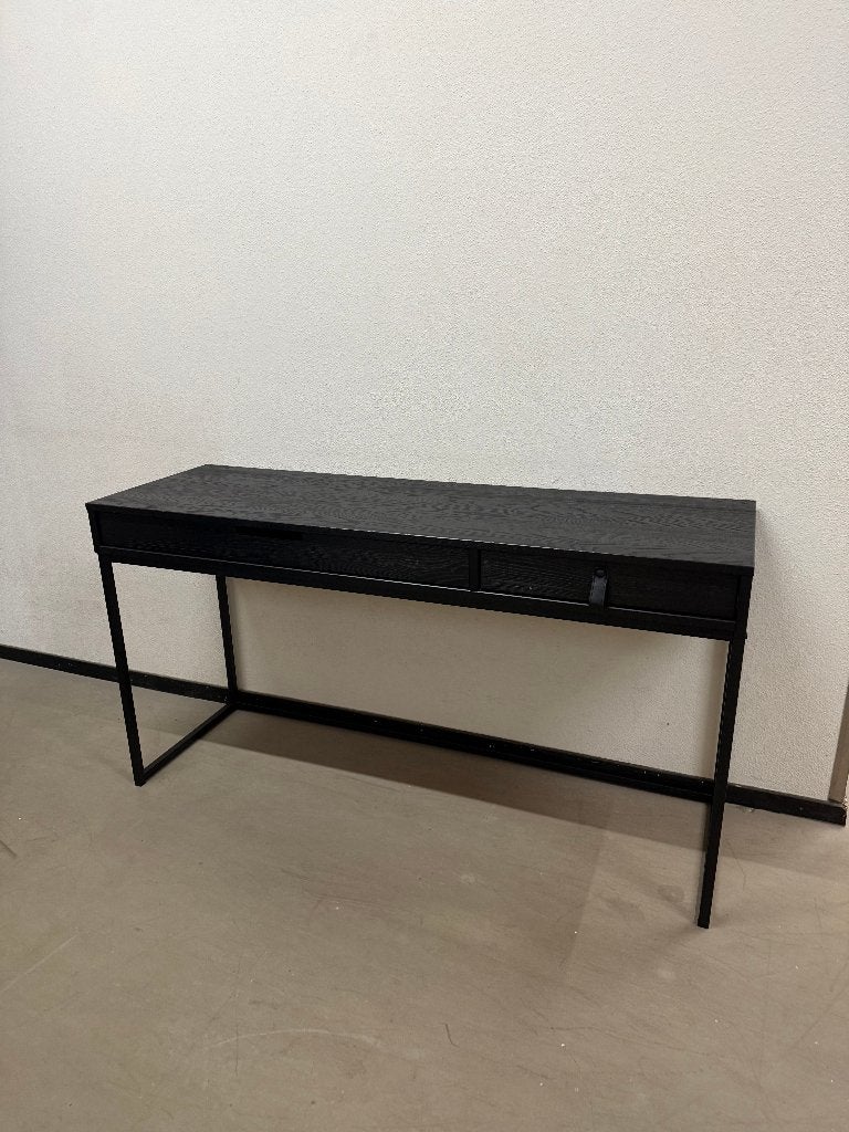 WOOOD Silas sidetable/bureau  zwart 140 cm – met 2 lades, Overige houtsoorten, 100 tot 150 cm, Ophalen of Verzenden, Zo goed als nieuw