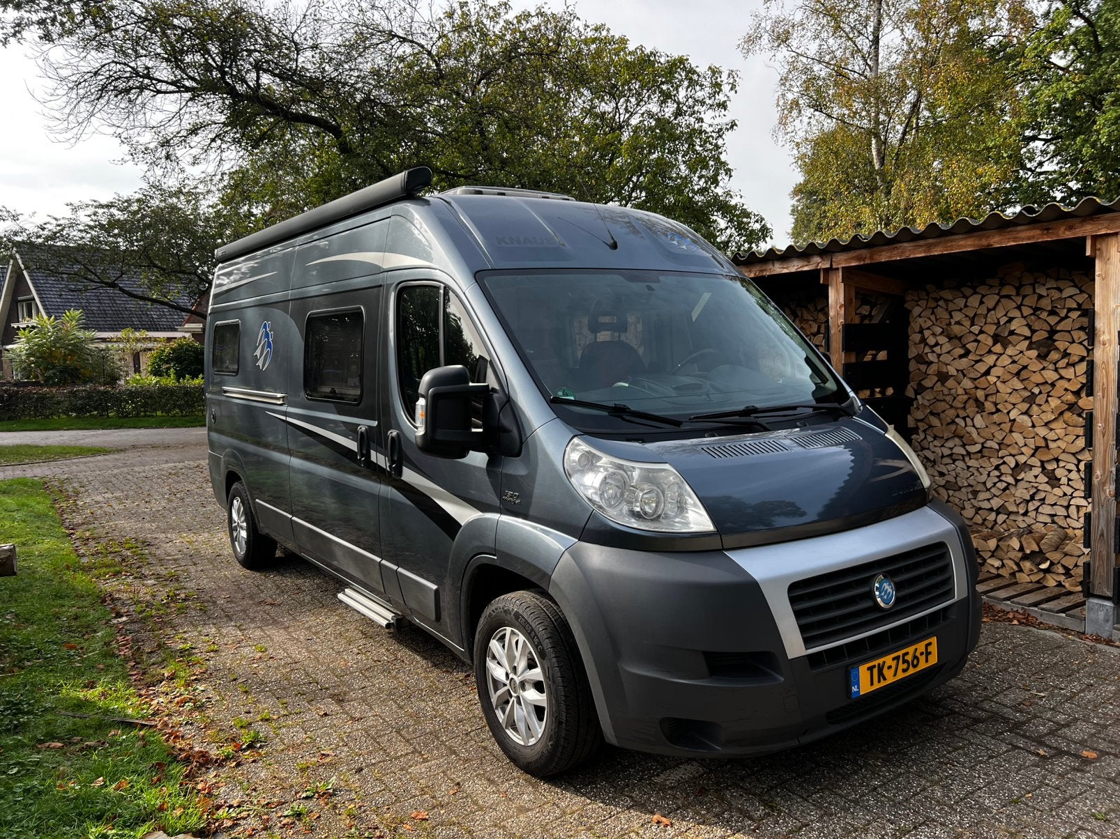 Knaus 2013 Blauw, Caravans en Kamperen, Buscamper of Camperbus, Tot en met 2, Particulier, Airconditioning