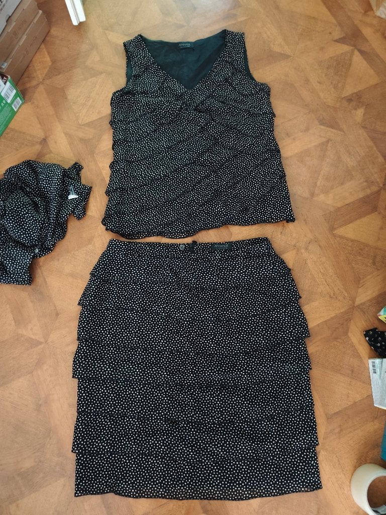 Apanage setje rok+ blouse + top maat M, Maat 38/40 (M), Kostuum of Pak, Zwart, Ophalen of Verzenden