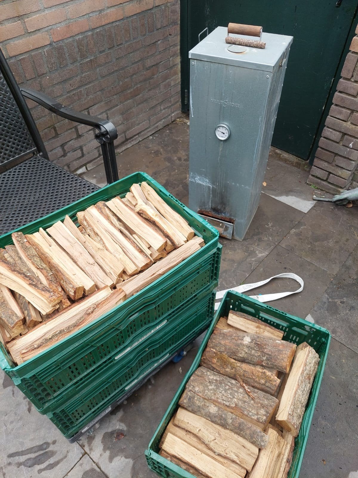 paling rookkast, Ophalen