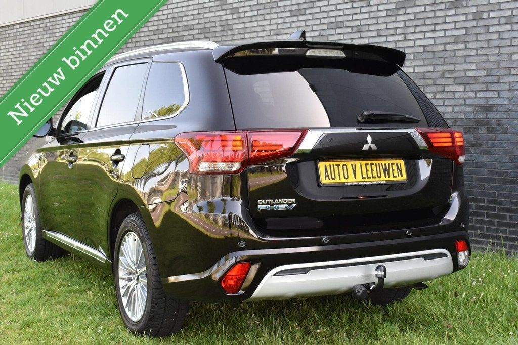 Mitsubishi Outlander 2.4 PHEV Diamand Edition 360º CAMERA/P, Automaat, Euro 6, 4 cilinders, 1865 kg