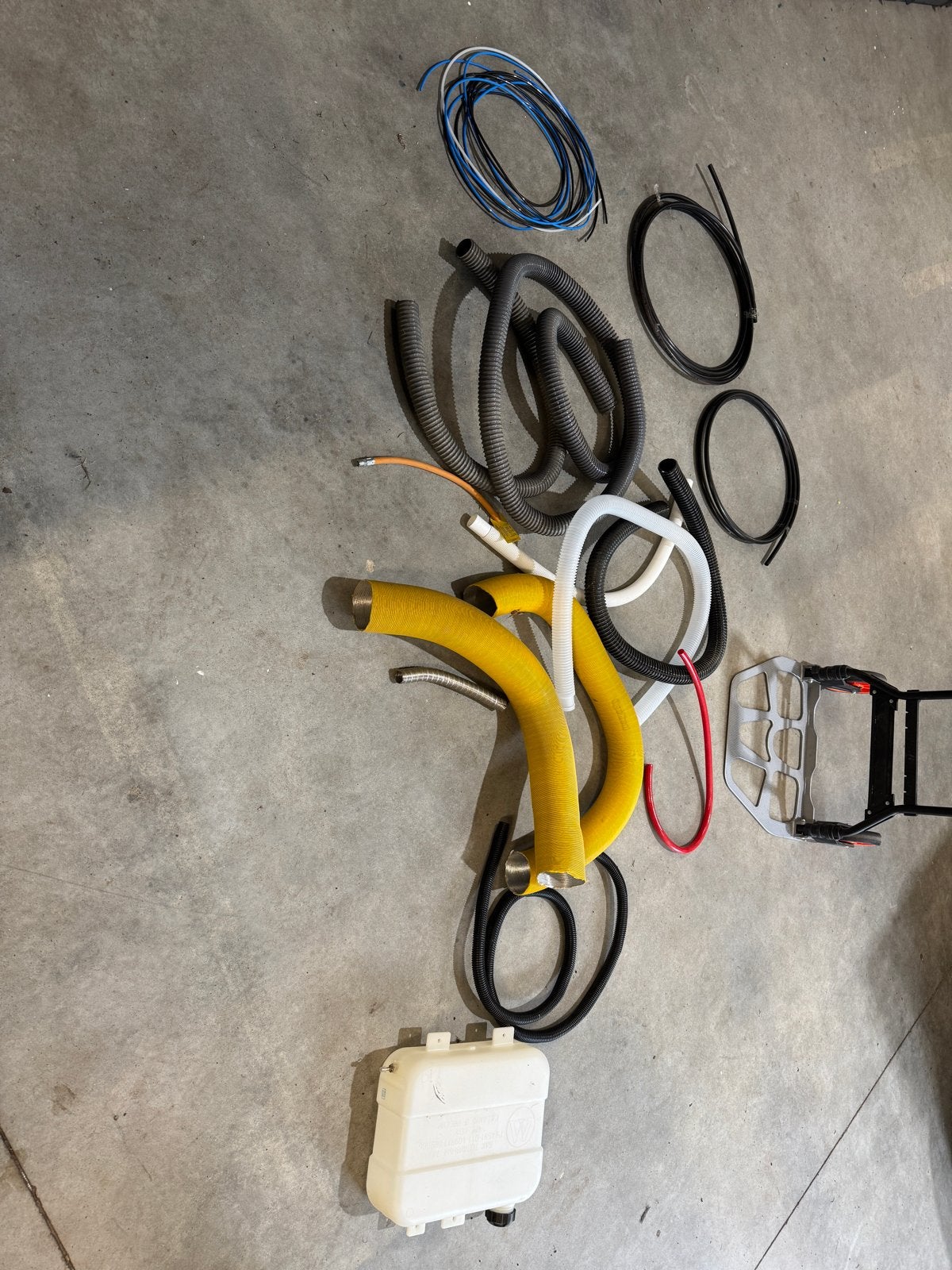 Diverse slangen en onderdelen voor camperbouw, Ophalen, Nieuw