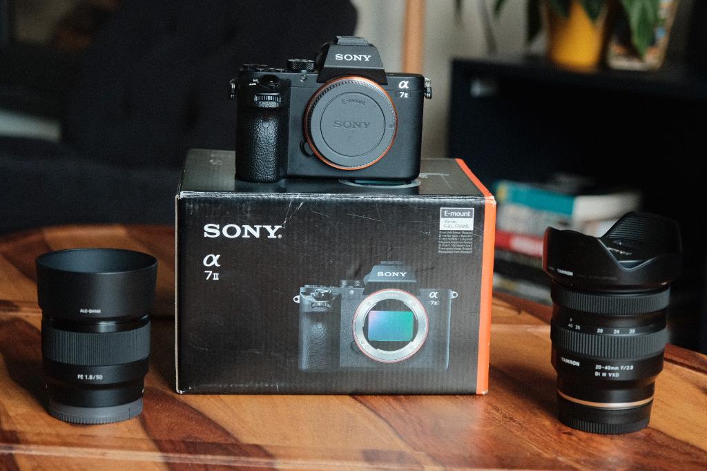 Sony A7II met Tamron 20-40mm 2.8 en Sony 50mm 1.8, Ophalen of Verzenden, Zo goed als nieuw, Sony, Geen optische zoom