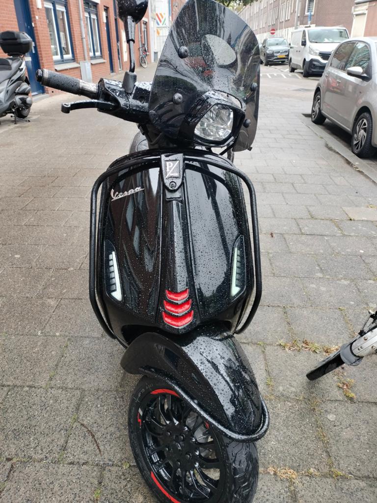 Vespa Sprint E5  80cc Malossi Bouwjaar 2021, Fietsen en Brommers, Ophalen of Verzenden, Zo goed als nieuw, Benzine, Vespa S