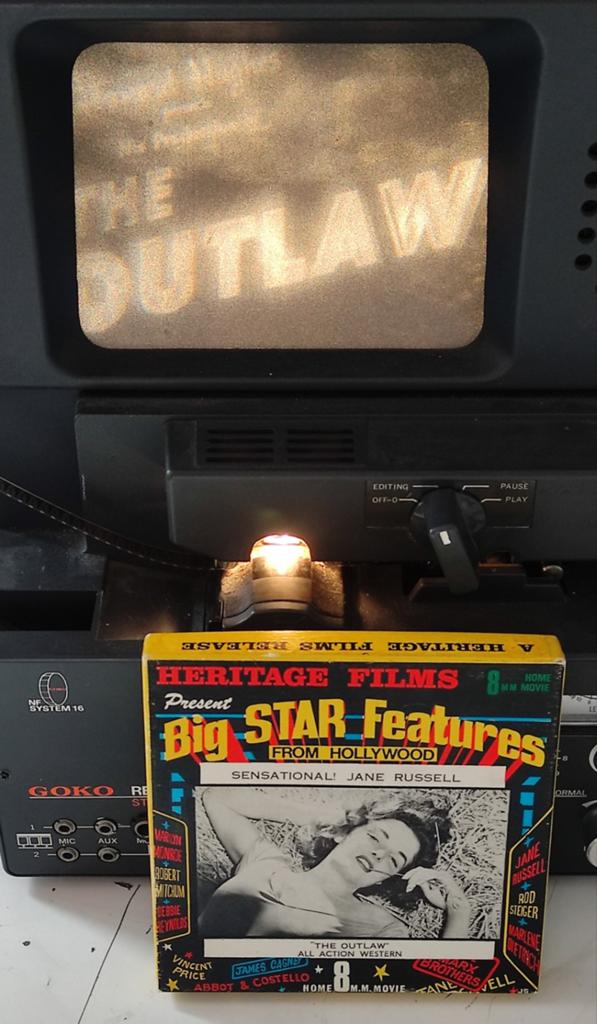 super 8 THE OUTLAW met JANE RUSSELL zwart wit silent 60 m, Ophalen of Verzenden, 8mm film