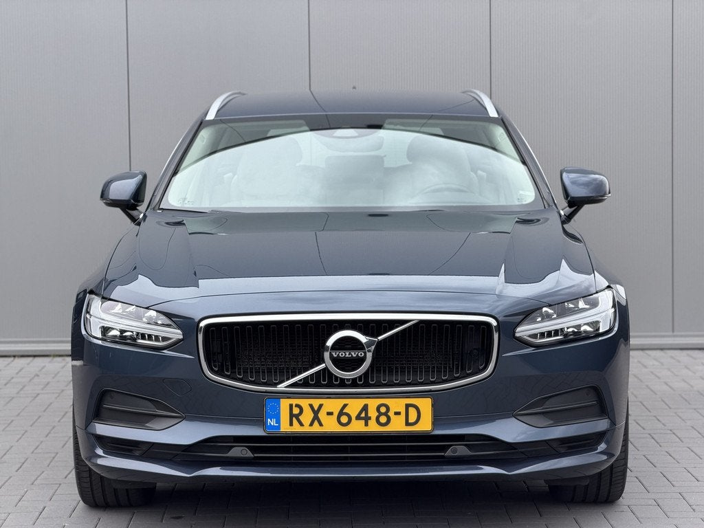 Volvo V90 2.0 T5 90th Anniversary Edition | Leder | Keyless, 15 km/l, Euro 6, 4 cilinders, Blauw