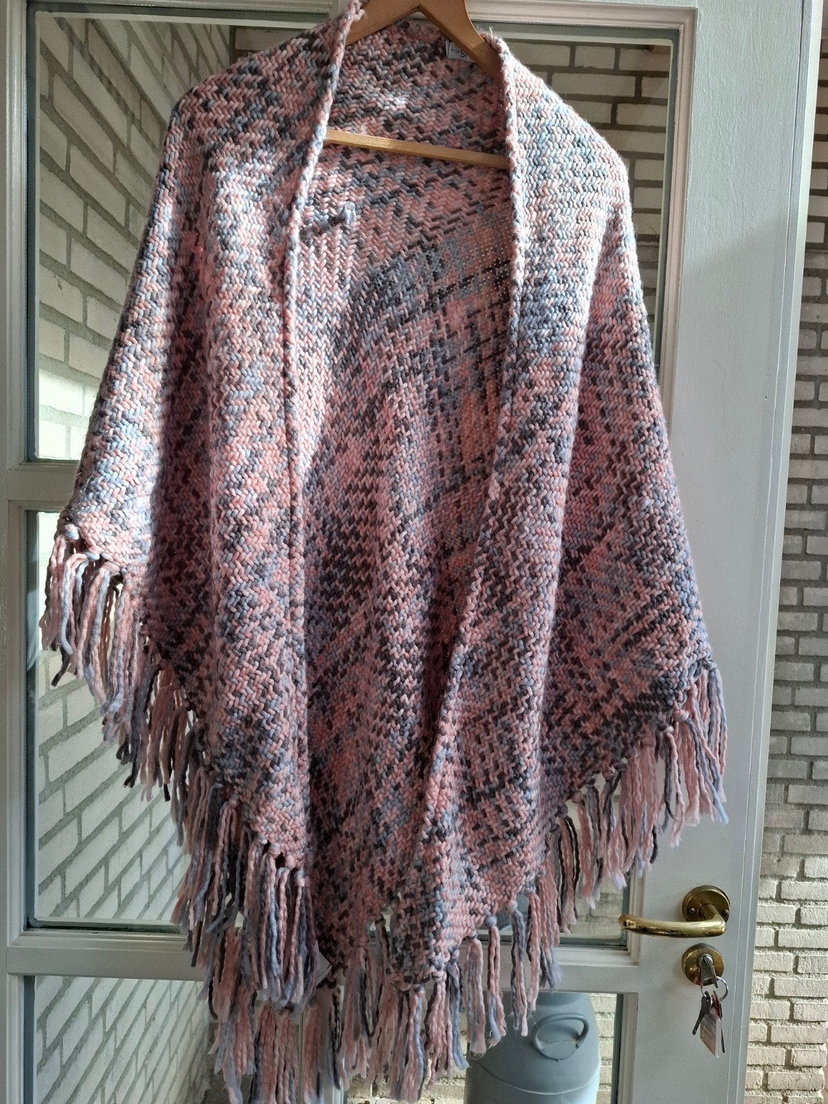 True Spirit Poncho - Roze, Grijs, Zwart - One Size, Kleding | Dames, Maat 38/40 (M), Ophalen of Verzenden, Roze, True Spirit