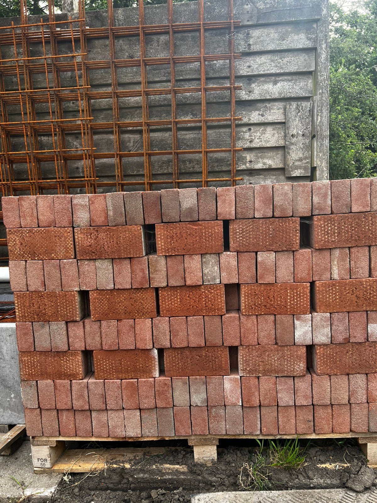 Pallet metselsteen rood Waalformaat, Doe-het-zelf en Verbouw, Metselstenen, Ophalen of Verzenden, Zo goed als nieuw, Bakstenen
