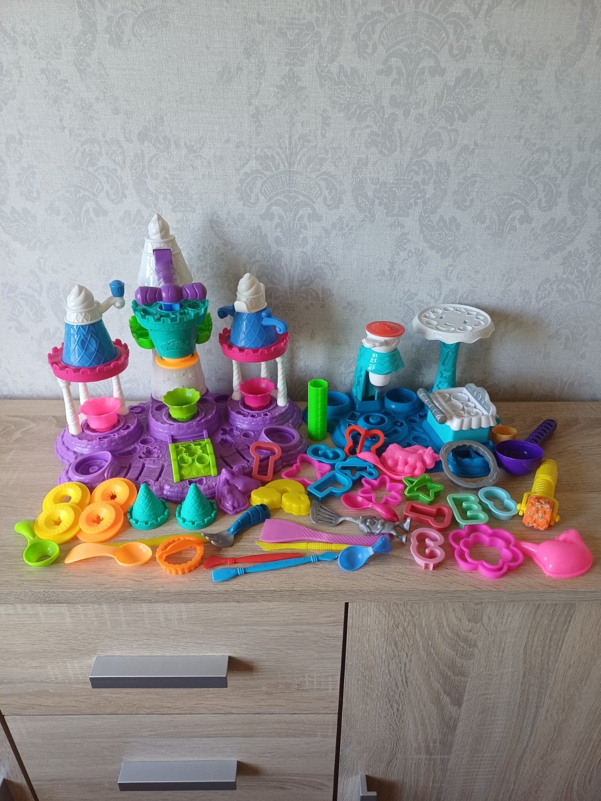 Play-Doh IJssalon Speelset met veel accessoires, Ophalen of Verzenden, Gebruikt, Jongen of Meisje