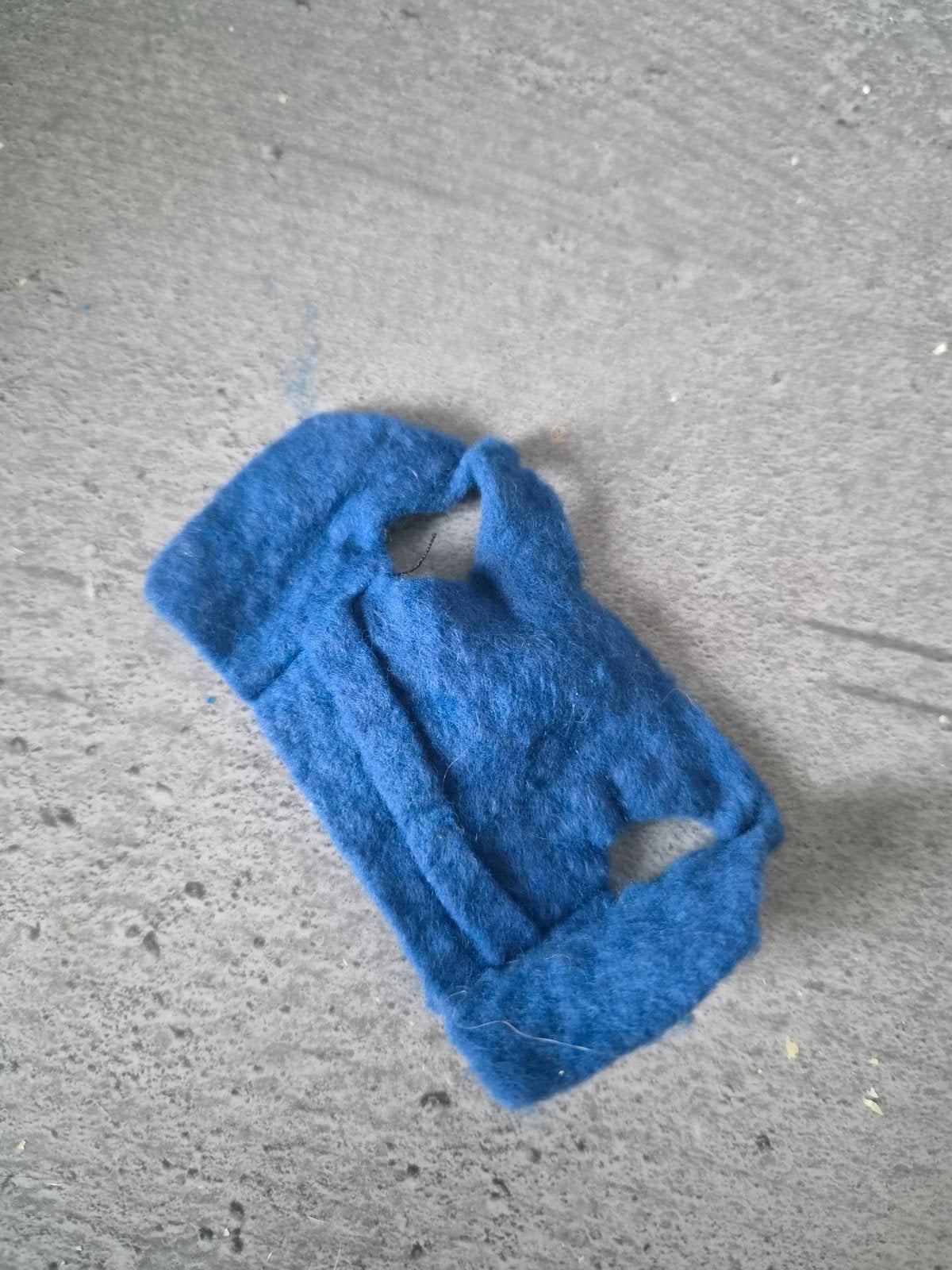 Blauw vestje / topje voor Barbiepop vintage, Verzamelen, Poppen, Ophalen of Verzenden