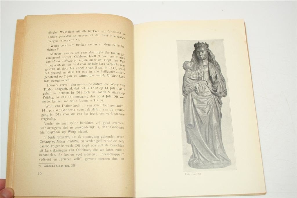 Onze Lieve Vrouw Leeuwarden — Kerk & Devotie 1948 + Fotoboek, Ophalen of Verzenden, Gelezen