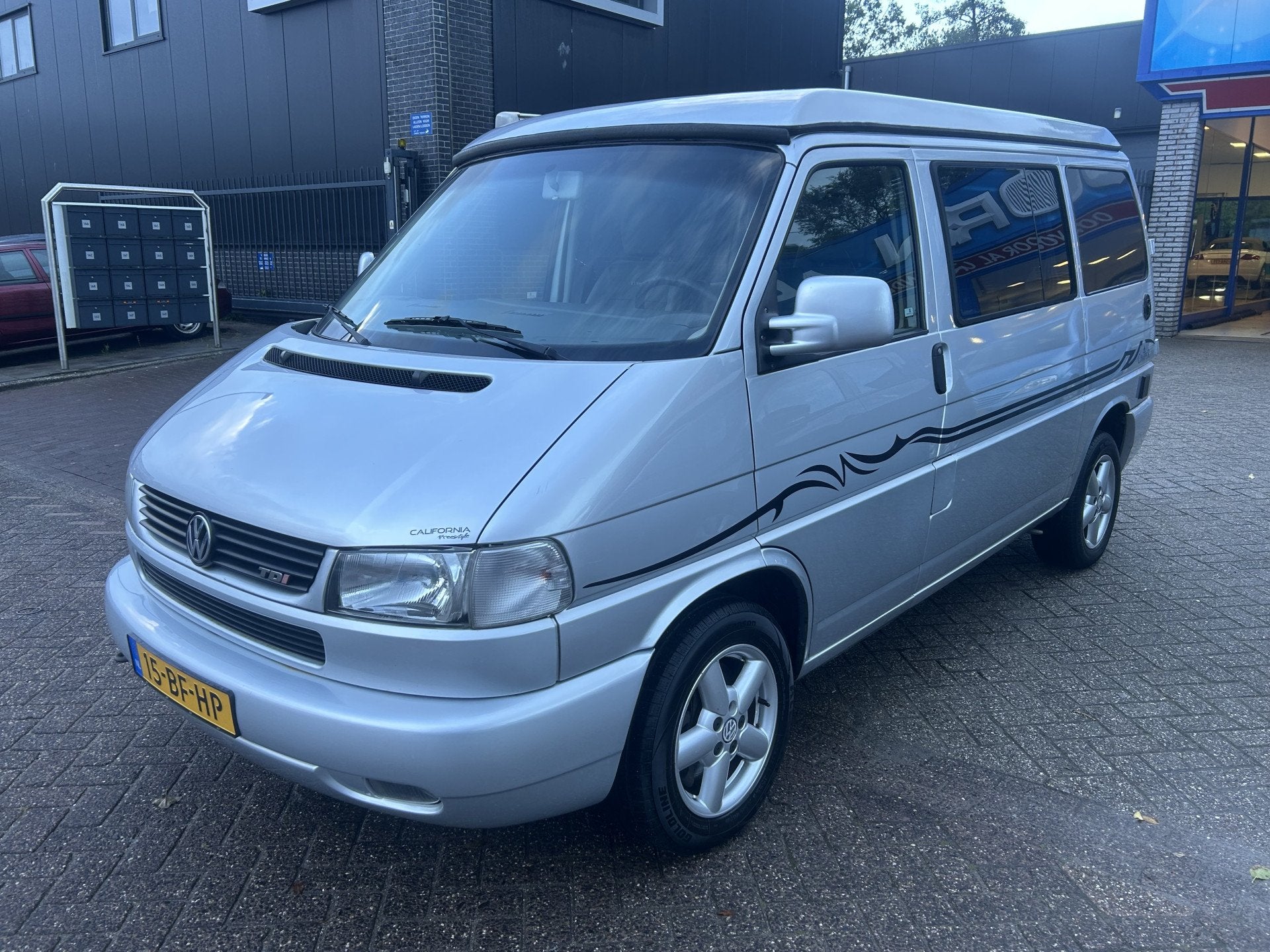 Volkswagen CARAVELLE TDI 150PK California Westfalia Freestyl, Volkswagen, Bedrijf, Airconditioning, Info@vandenbornautos.nl