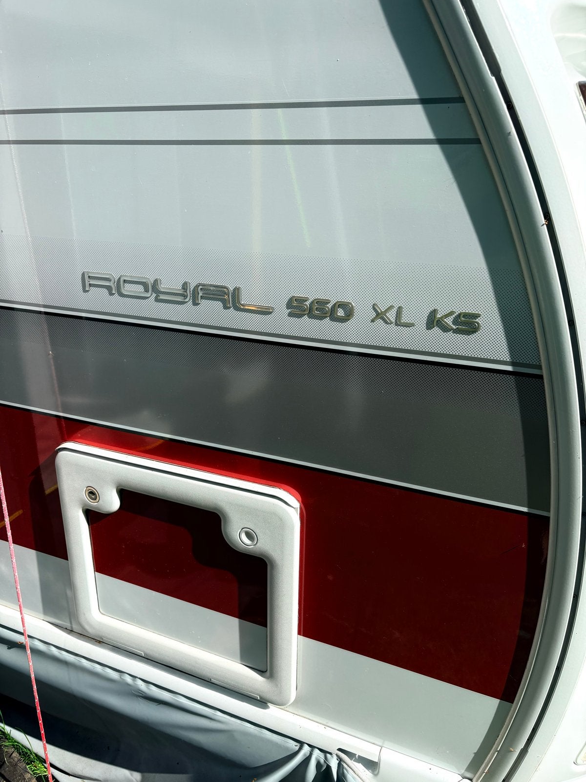 Kabe 560 XL KS BJ 2019 met schotel en tv, Caravans en Kamperen, Rondzit, Kabe, Particulier, Satelliet antenne