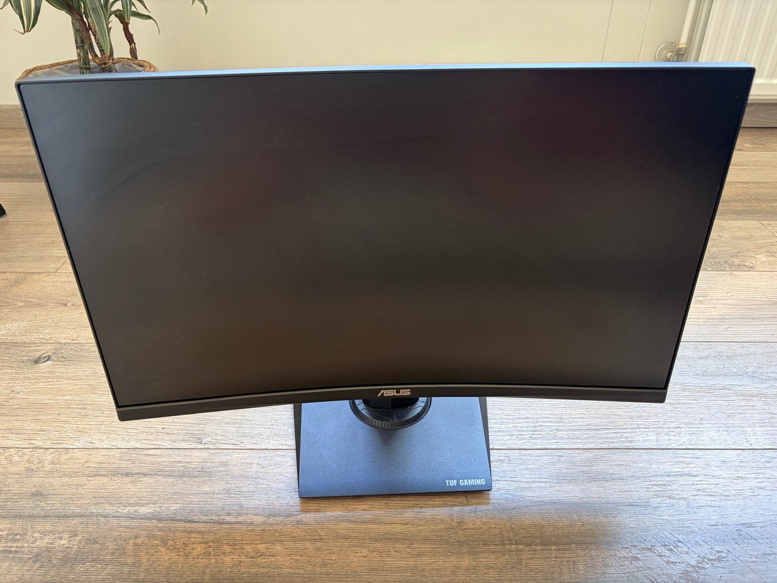 ASUS TUF Gaming VG24VQE Curved Monitor - Zo goed als nieuw, Computers en Software, Monitoren, 101 t/m 150 Hz, Curved, VA, Full HD