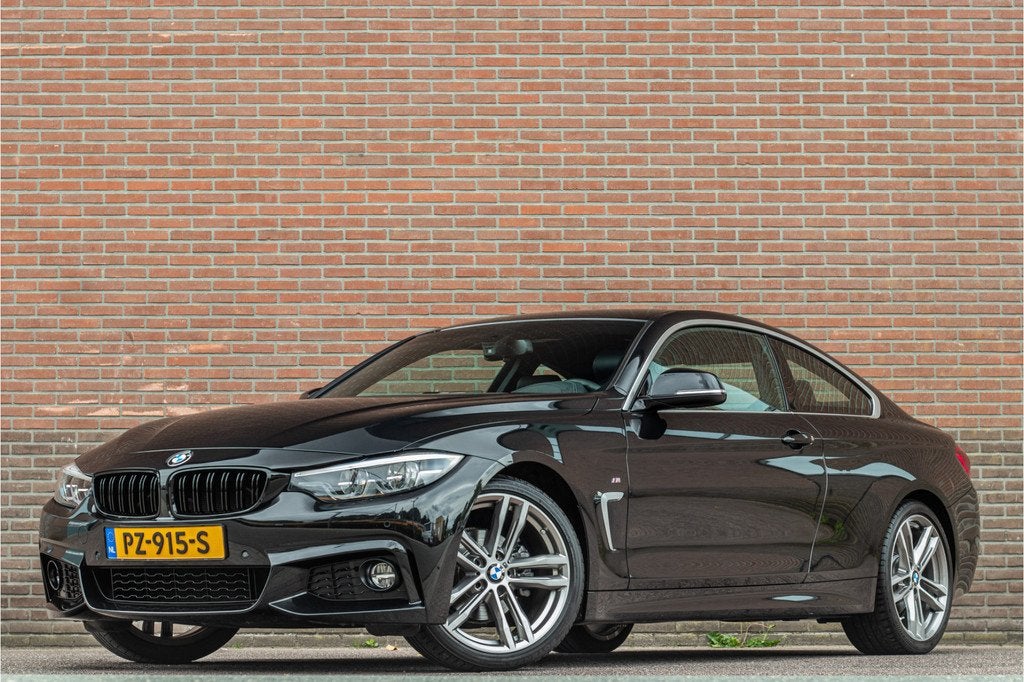 BMW 4 Serie 420i High Executive, 52.000km NAP, M Sport, Spor, Automaat, 1998 cc, Achterwielaandrijving, Gebruikt