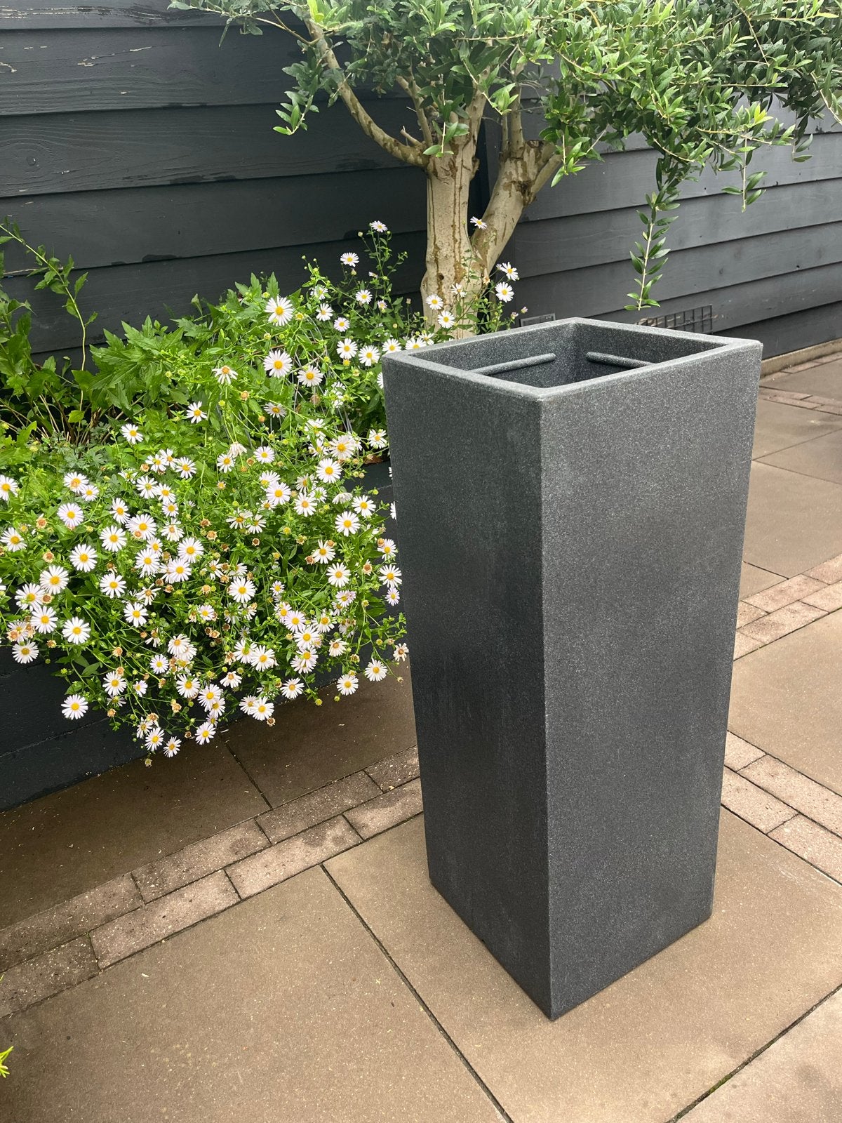 Strakke donkergrijze plantenbakken 10 stuks, 25 tot 40 cm, Kunststof, Gebruikt, Ophalen of Verzenden
