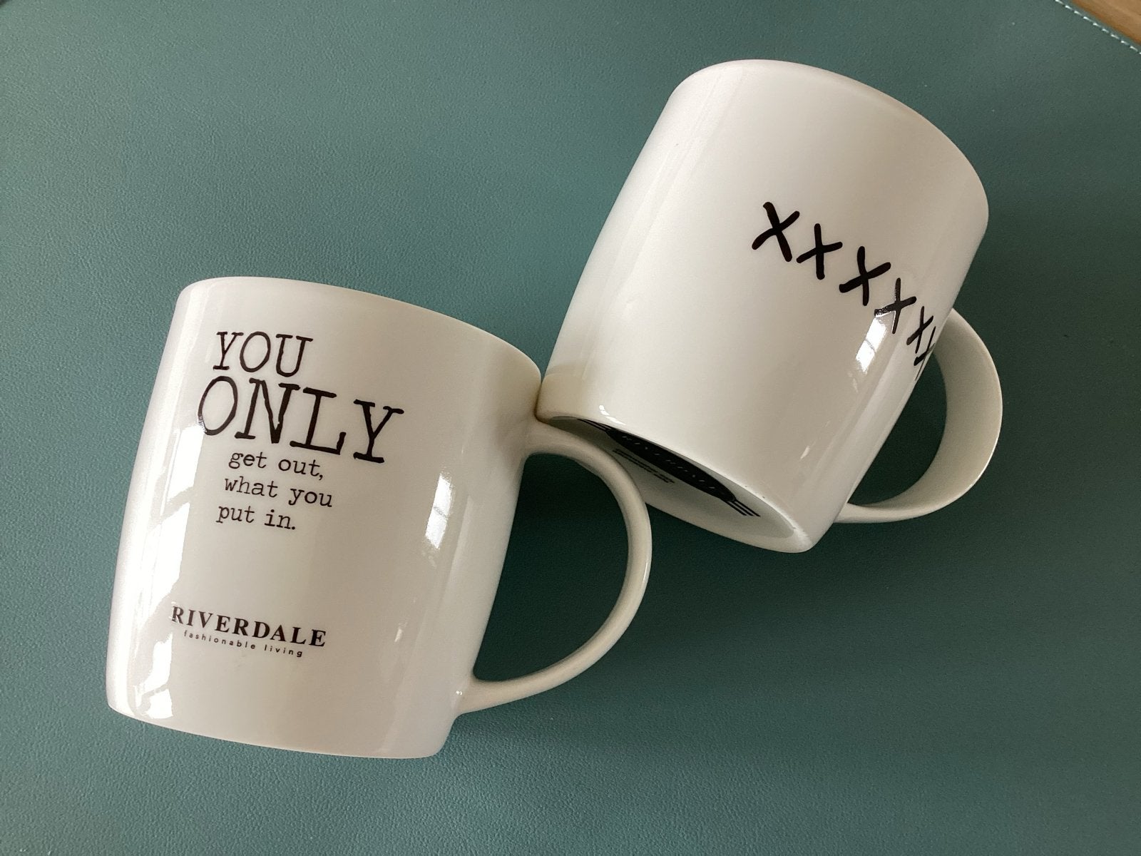 Riverdale mokken set, Nieuw, Ophalen of Verzenden, Steen/keramiek, Wit