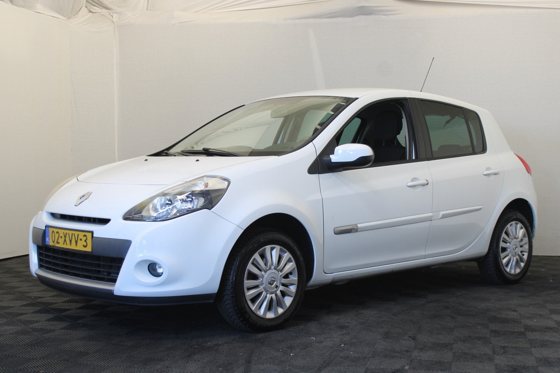 Renault Clio 1.2 Collection (bj 2012), Voorwielaandrijving, Euro 5, Stof, Gebruikt