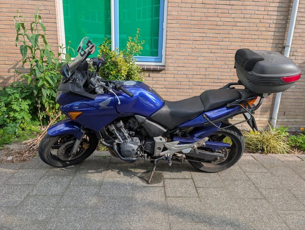 Honda CBF600SA 2005 - Ideale tourmotor met ABS en topkoffer, Particulier, Toermotor