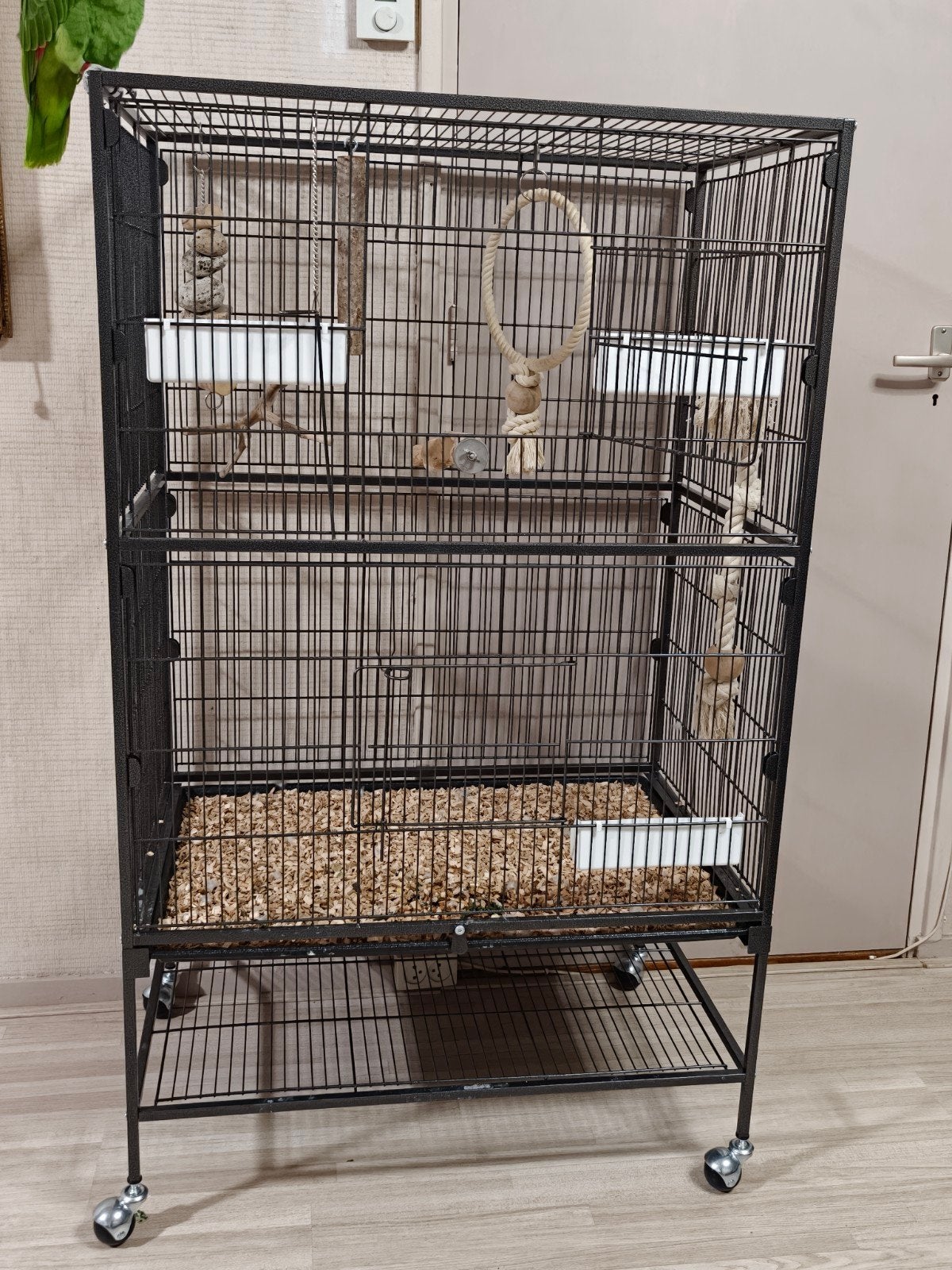 MOET WEG: ZGAN vogelkooi 79x52x132cm, Ophalen, Zo goed als nieuw, Metaal, Vogelkooi