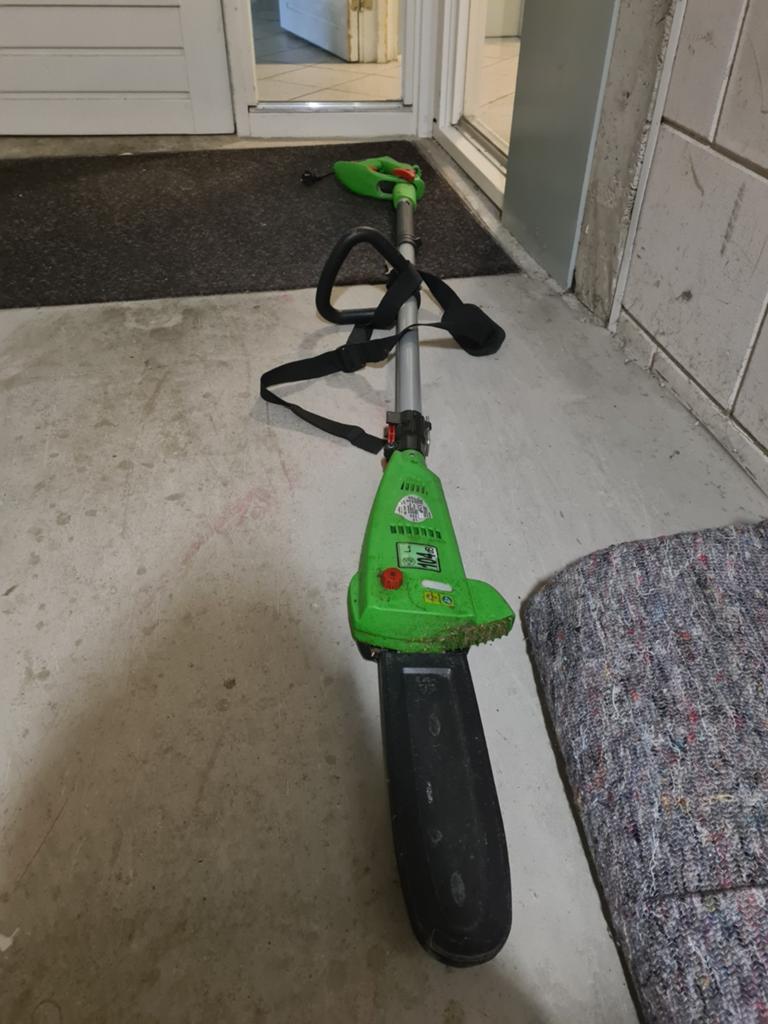 FloraBest FHE 710 A1 Elektrische Kettingzaag op steel, Ophalen, Gebruikt, FloraBest, 30 tot 50 cm