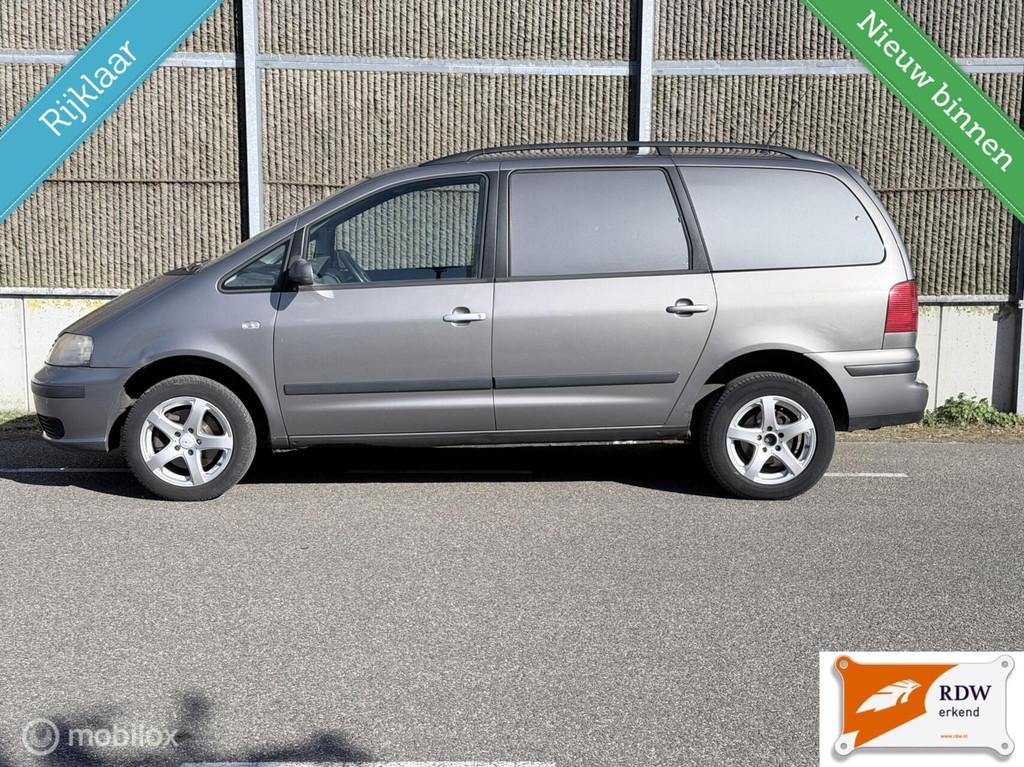 Seat Alhambra 1.9 TDI VAN Stylance NAP/GRIJSKENTEKEN/, Voorwielaandrijving, Gebruikt, 4 cilinders, Automatische klimaatregeling