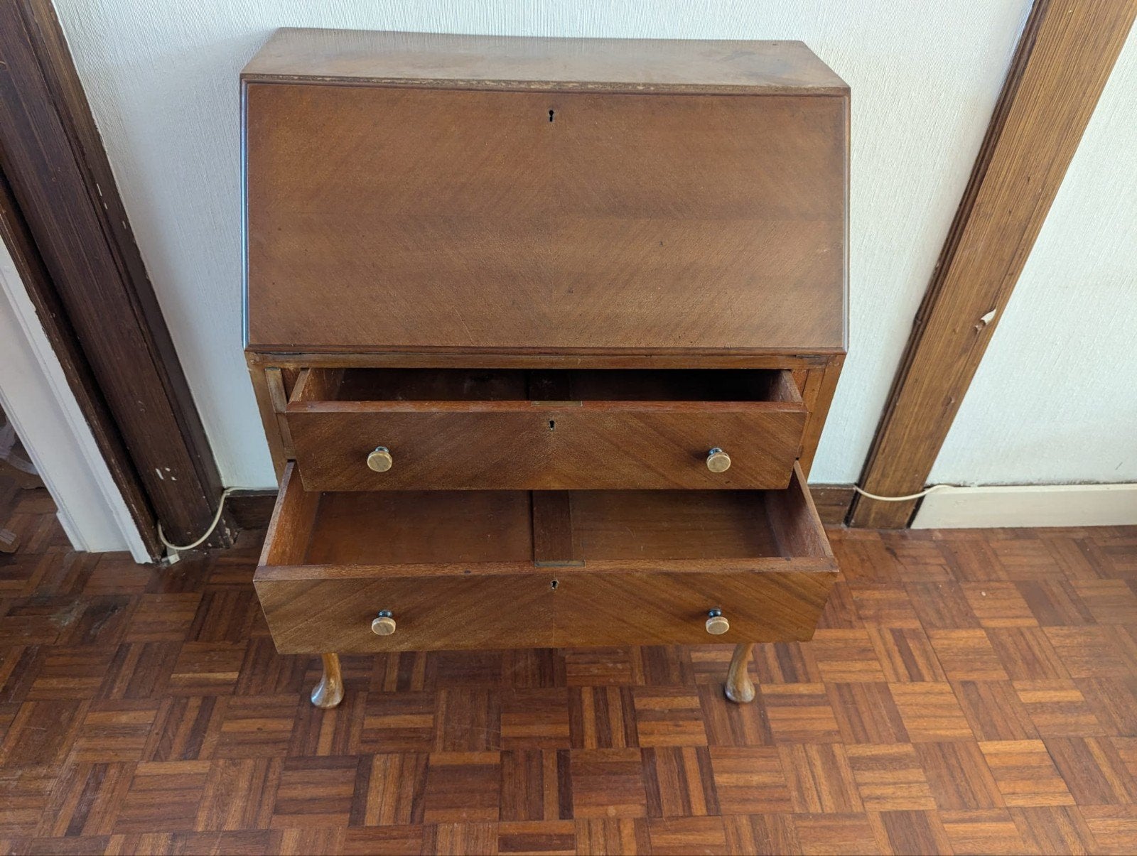 Secretaire, Ophalen
