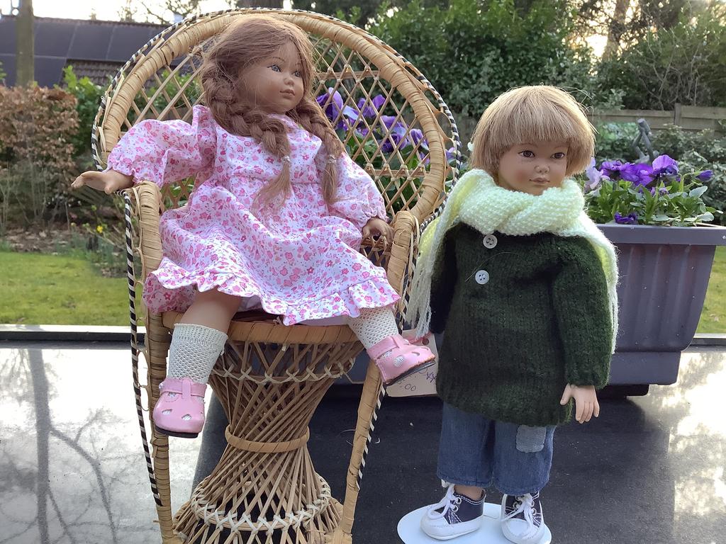 Heidi Ott Ajen 32 cm. Meisje  33 cm., Ophalen of Verzenden, Zo goed als nieuw, Pop