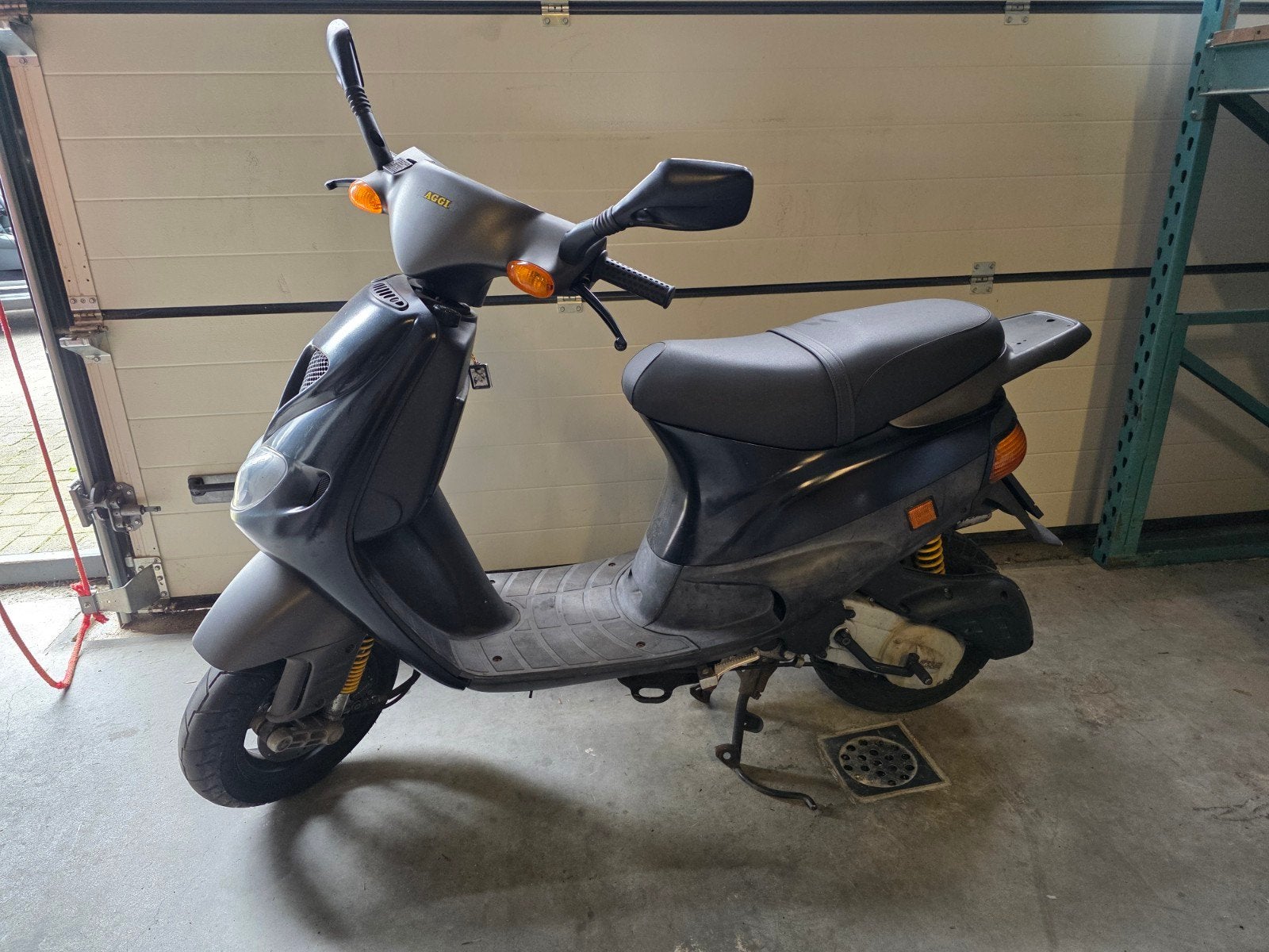 Piaggio Zip Sp 98 LC 10k kilometer, Ophalen of Verzenden, Zo goed als nieuw, Benzine, Zip