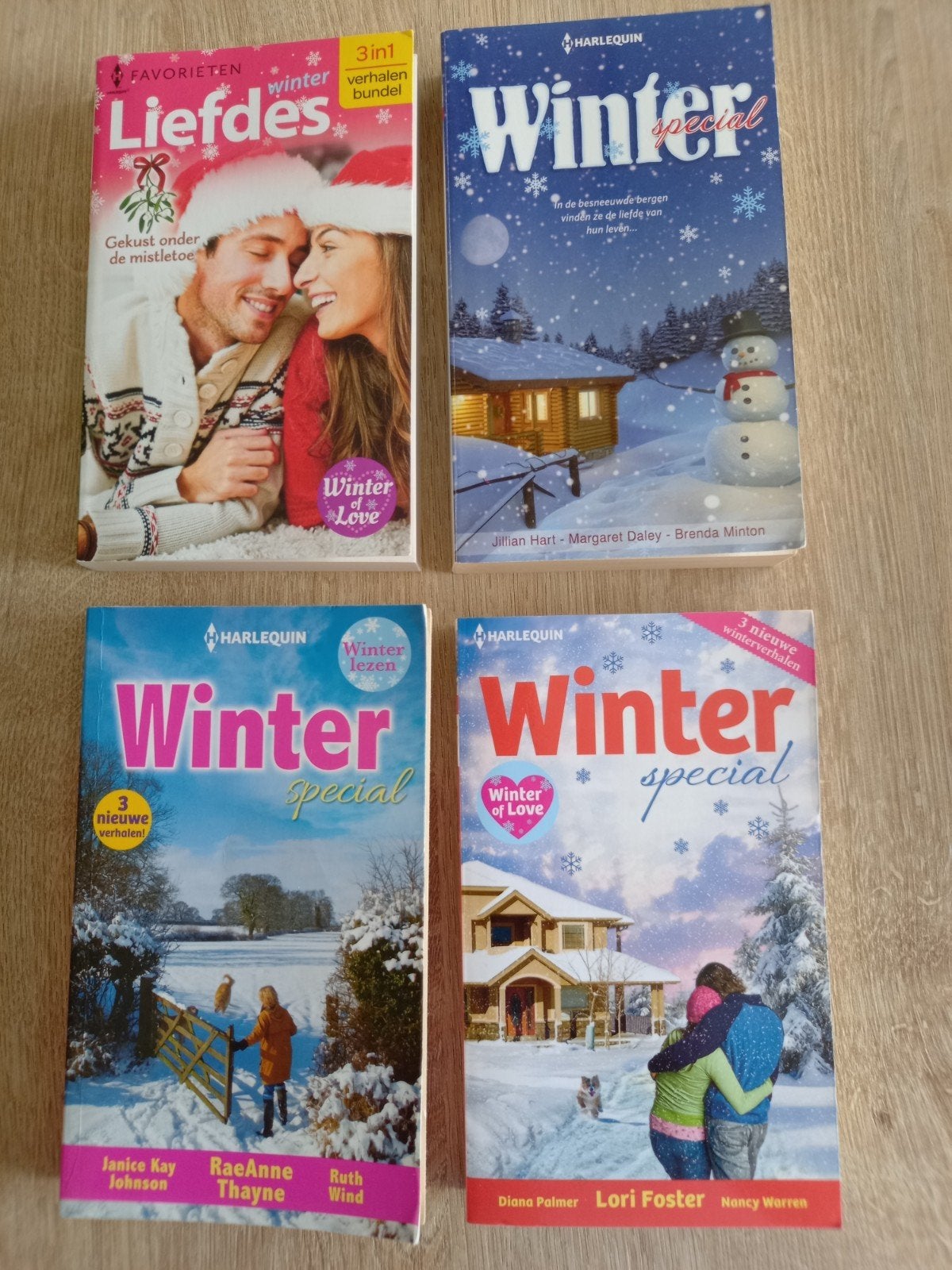4x Harlequin Winter Special ., Boeken, Ophalen of Verzenden, Gelezen, Diverse auteurs, Nederland
