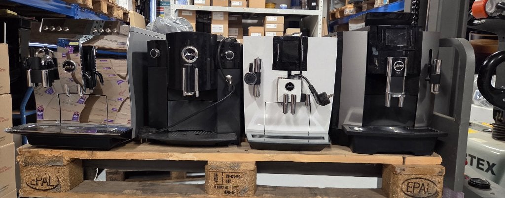 Te Koop; 12 gebruikte Jura's voor de sleutelaar, Witgoed en Apparatuur, Ophalen, Gebruikt, 10 kopjes of meer, Koffiemachine
