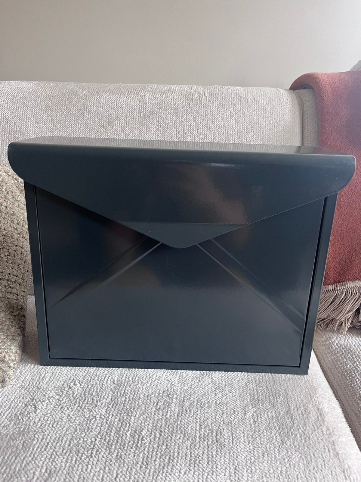 Brievenbus nieuw in doos, Tuin en Terras, Brievenbussen, Ophalen of Verzenden, Nieuw, Aluminium, Wandbrievenbus