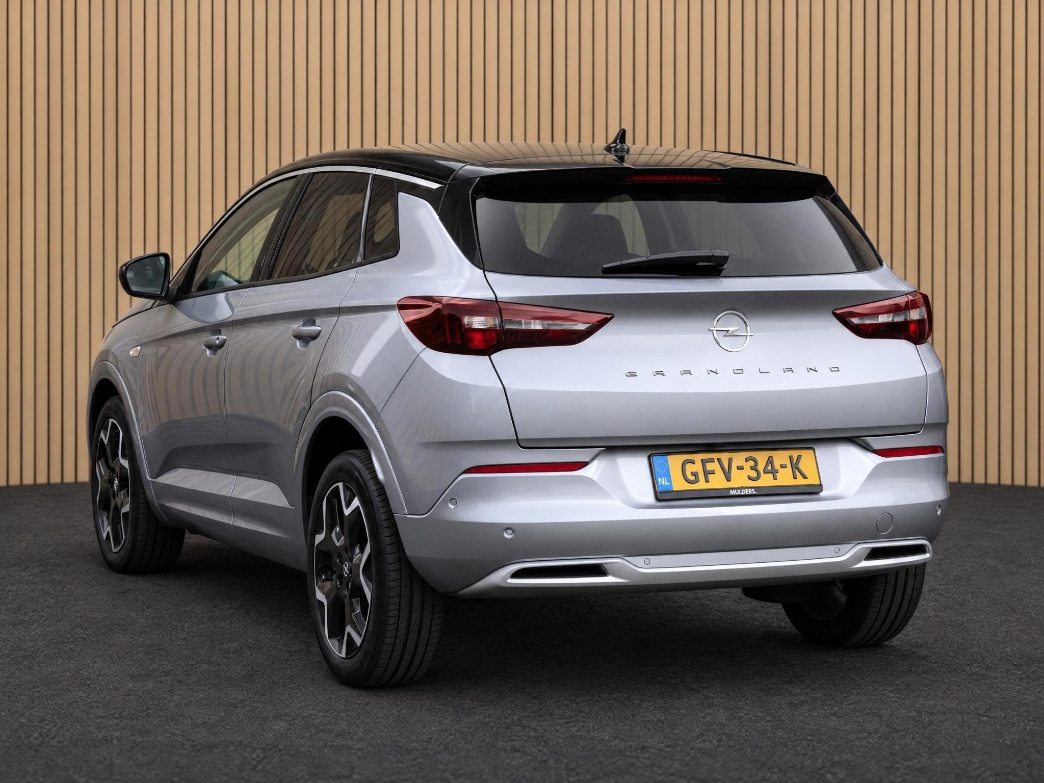 Opel Grandland 1.2T 130 Ultimate Automaat | Camera/Alcantara, Auto's, 12 maanden, 15 km/l, Gebruikt, Euro 6