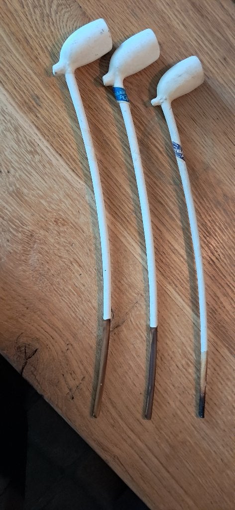 Set van 3 antieke Goudse kleipijpen, Ophalen