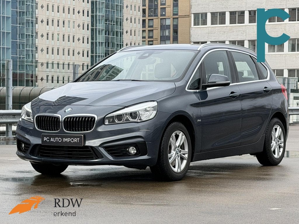 BMW 2-serie Active Tourer 218i Sport Automaat - NL auto - 97, Auto's, BMW, Gebruikt, Euro 6, Origineel Nederlands, Bedrijf
