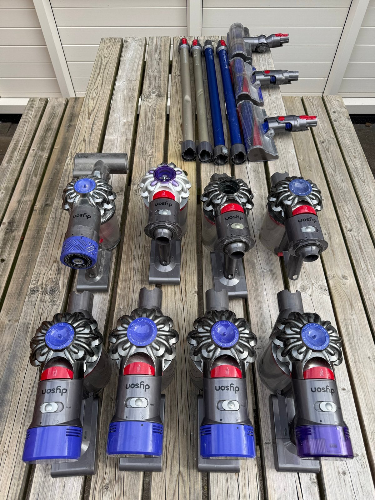 Dyson V8 en oudere modellen - voor reparatie/onderdelen, Draadloos, Ophalen of Verzenden, Dyson, Niet werkend