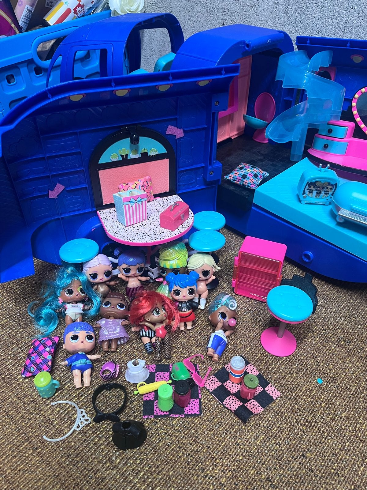 LOL Surprise Glamper Caravan met poppetjes en accessoires, Ophalen of Verzenden, Gebruikt, Overige typen