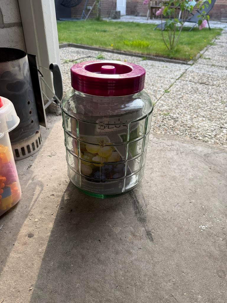 Grote glazen voorraadpot met paarse deksel, Huis en Inrichting, Keuken | Keukenbenodigdheden, Gebruikt, Voorraadpot, Overige merken