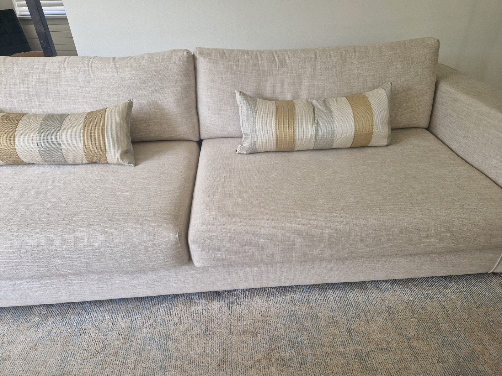 2x MISSONI kussens 70-30 cm, Huis en Inrichting, Ophalen of Verzenden, Zo goed als nieuw, Overige kleuren, Rechthoekig