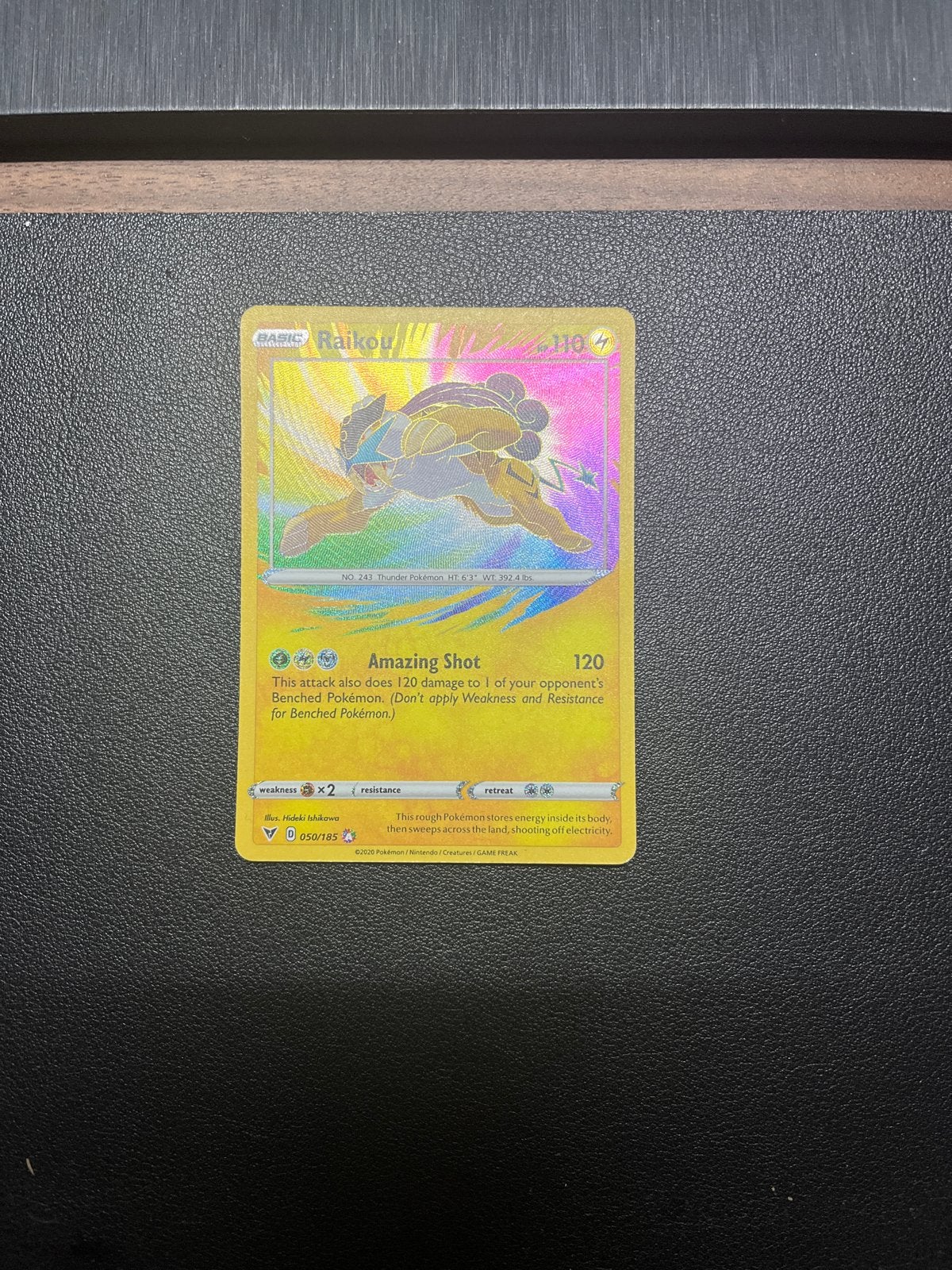Raikou Amazing Rare Pokémon Kaart (Vivid Voltage), Ophalen of Verzenden, Zo goed als nieuw, Losse kaart, Foil