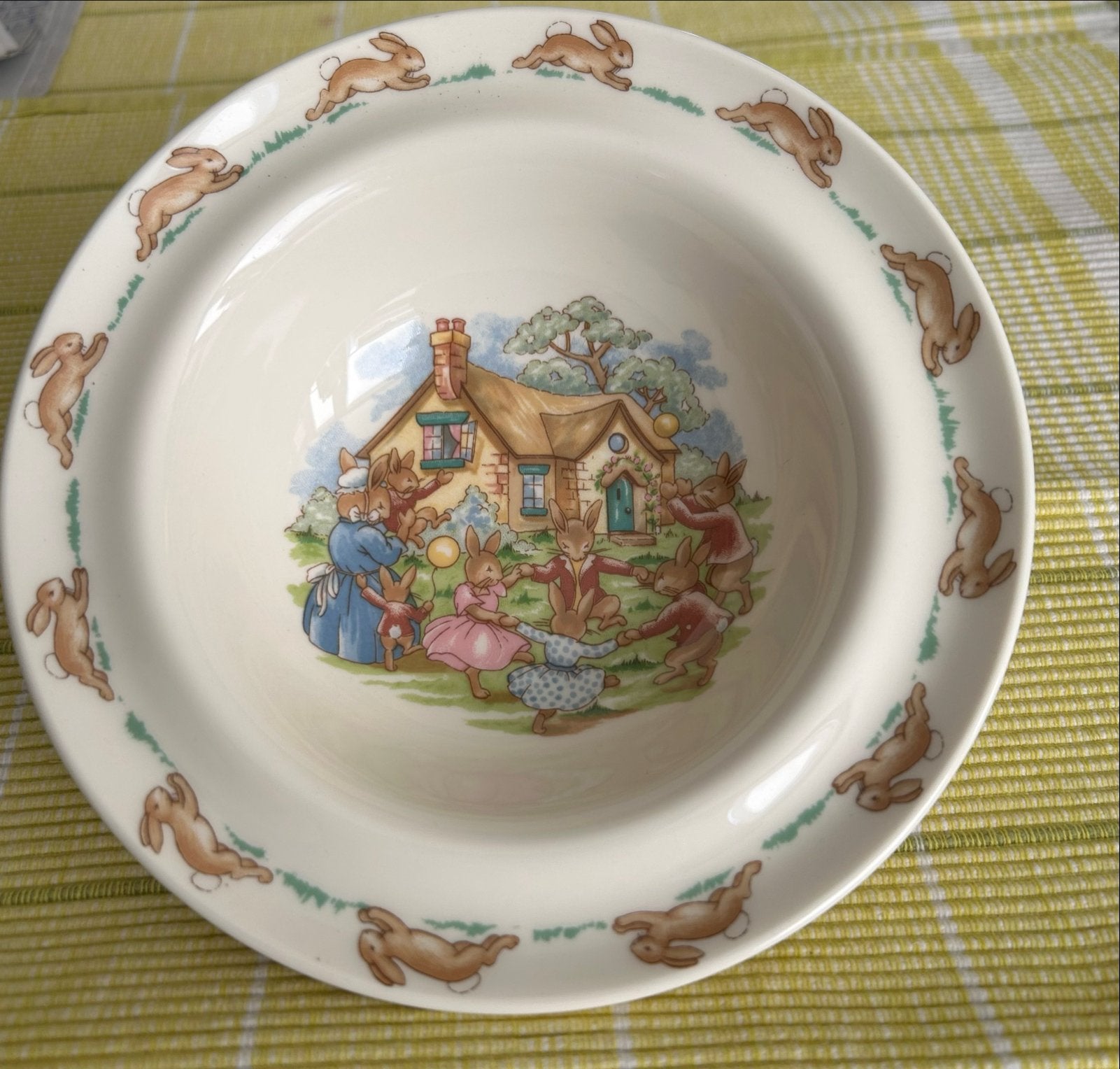Royal Doulton Bunnykins Kinderkom - Vintage Porselein, Vintage, Ophalen of Verzenden, Zo goed als nieuw, Kom(men)