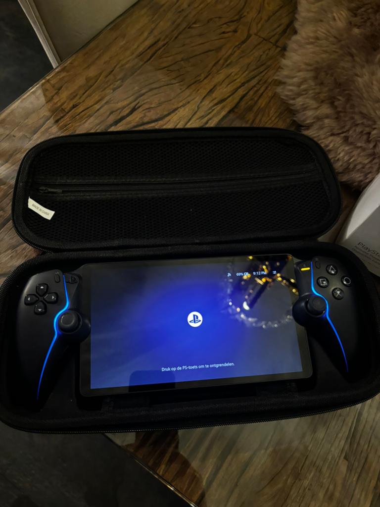 Playstation 5 Portal Black + Case, Spelcomputers en Games, Spelcomputers | Overige, Ophalen of Verzenden, Zo goed als nieuw