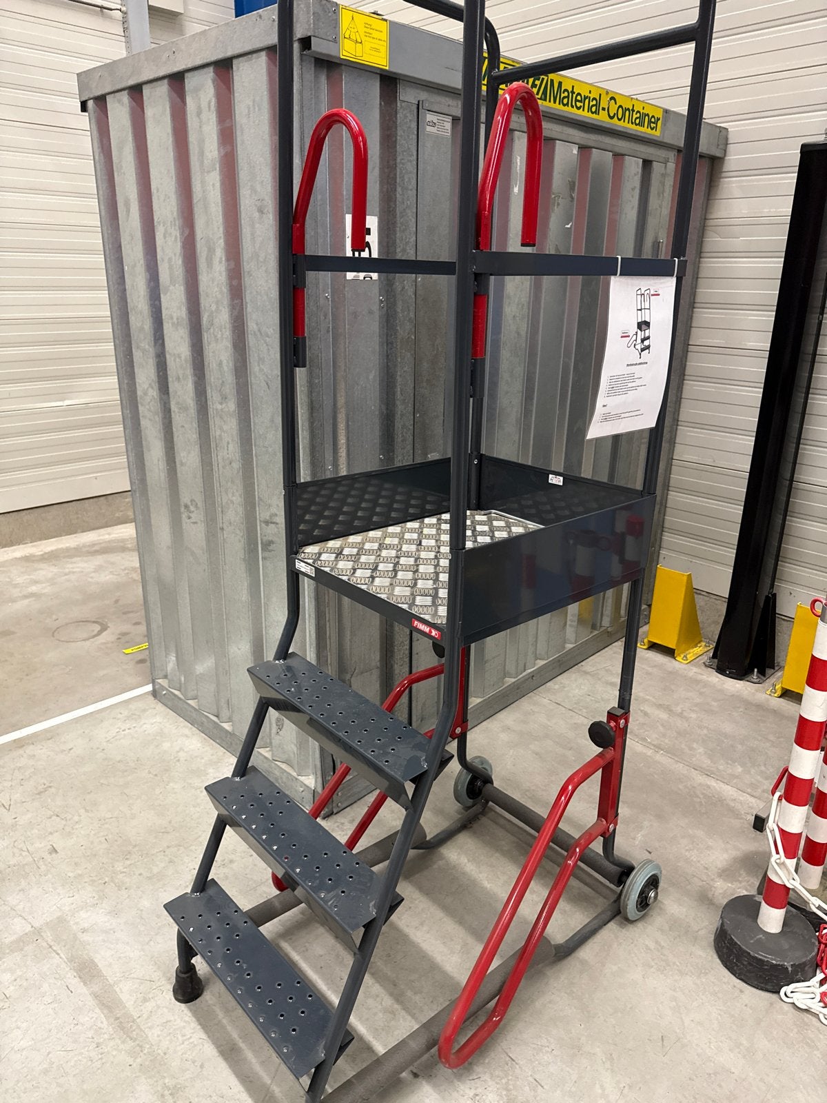 Stevige magazijntrap met platform en wielen, Ophalen, Gebruikt, Trap, 2 tot 4 meter