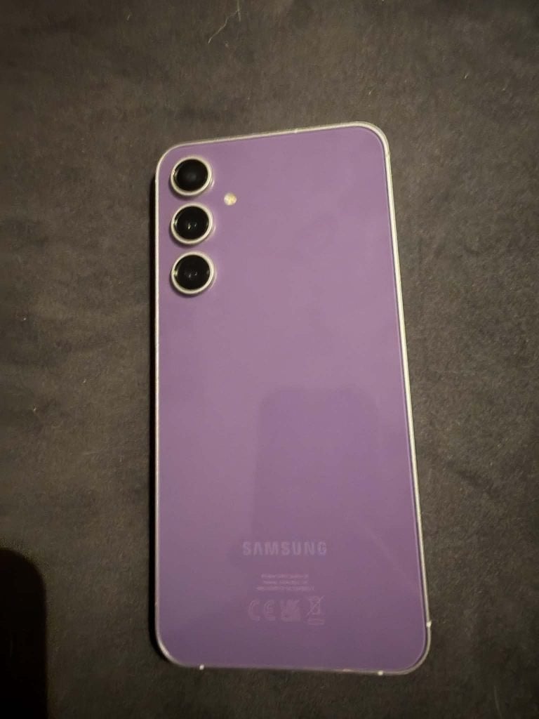 Foto 2 van Samsung Galaxy s23 FE 256GB!