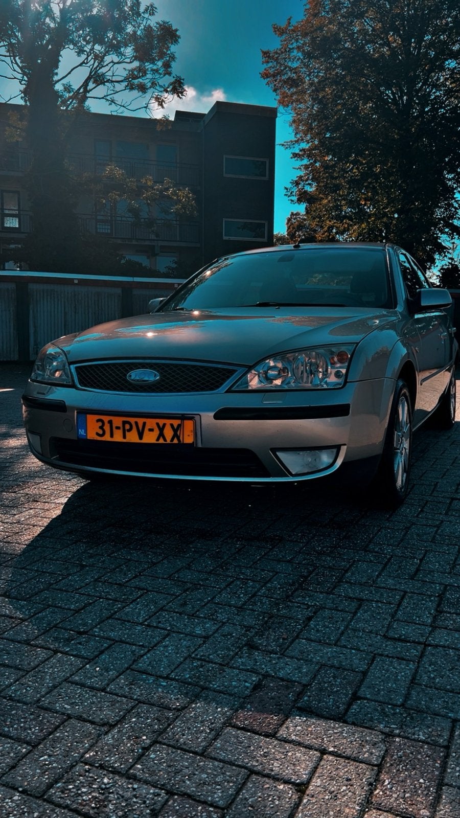 Ford Mondeo Zeer netjes, Ophalen